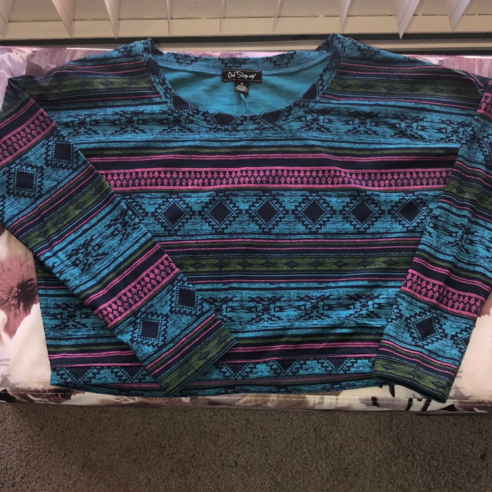 Long sleeve crop top